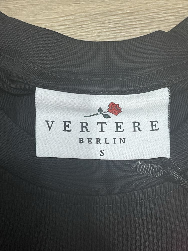 Тениска Vertere Berlin