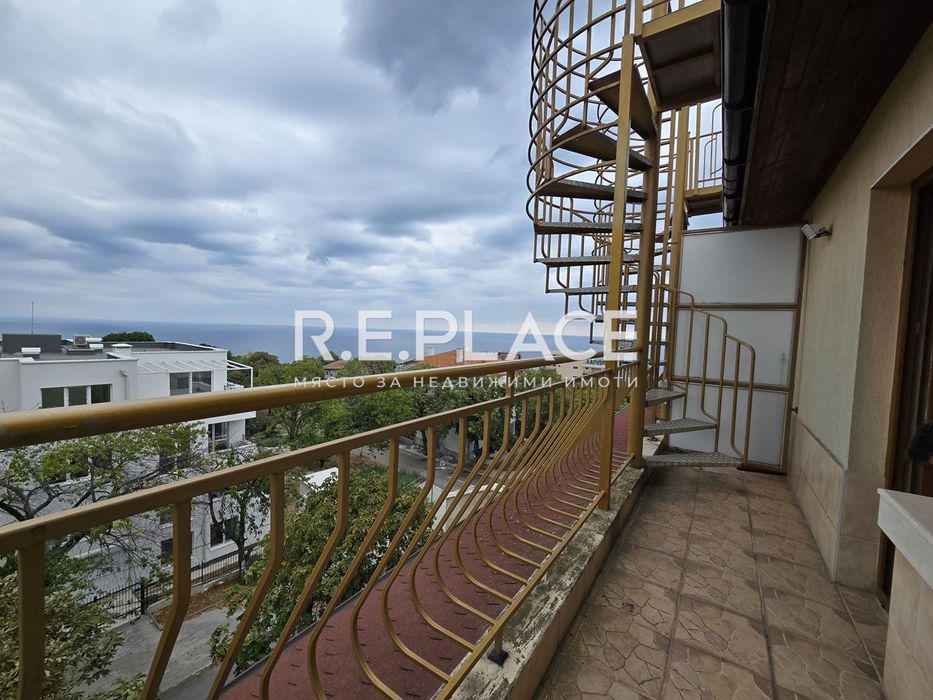 Продава се Тристаен апартамент в Варна, Галата - 153 кв.м за 1360 €/кв.м - Снимка #11