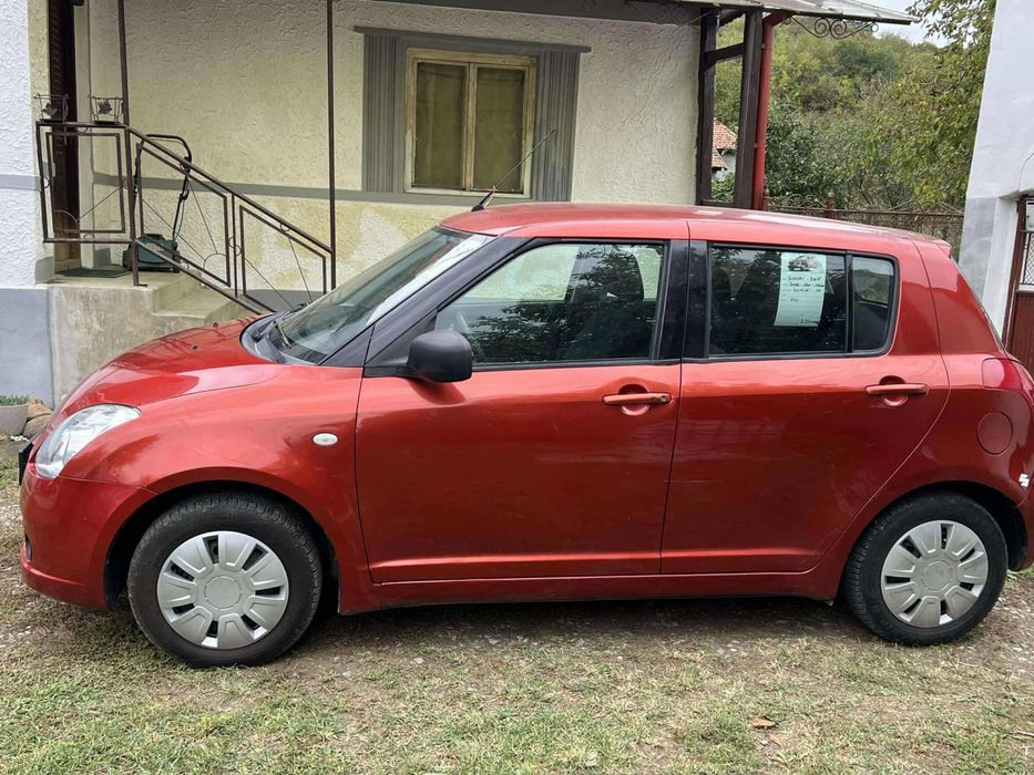 Vând Suzuki SWIFT 2007