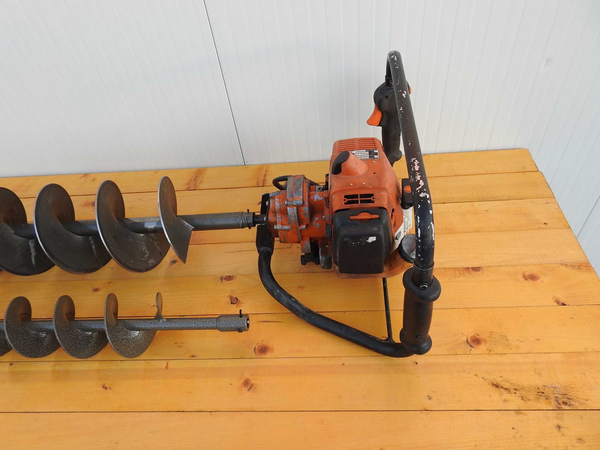 Inchiriez motoburghiu STIHL PROFESIONAL  gauri solar garduri etc