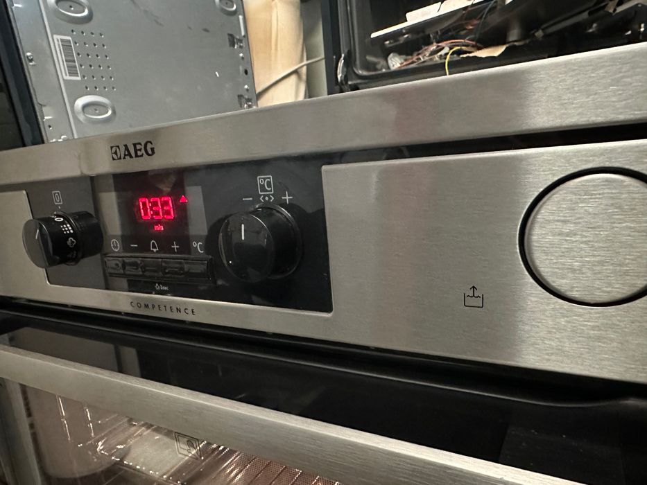 Фурна за вграждане Аег/Aeg