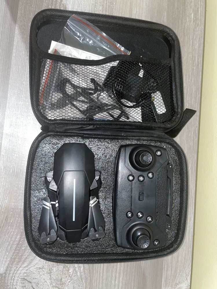 Prodavam DRONE 4