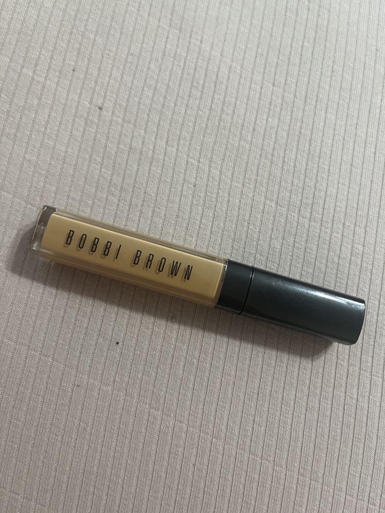 Коректор Bobbi Brown