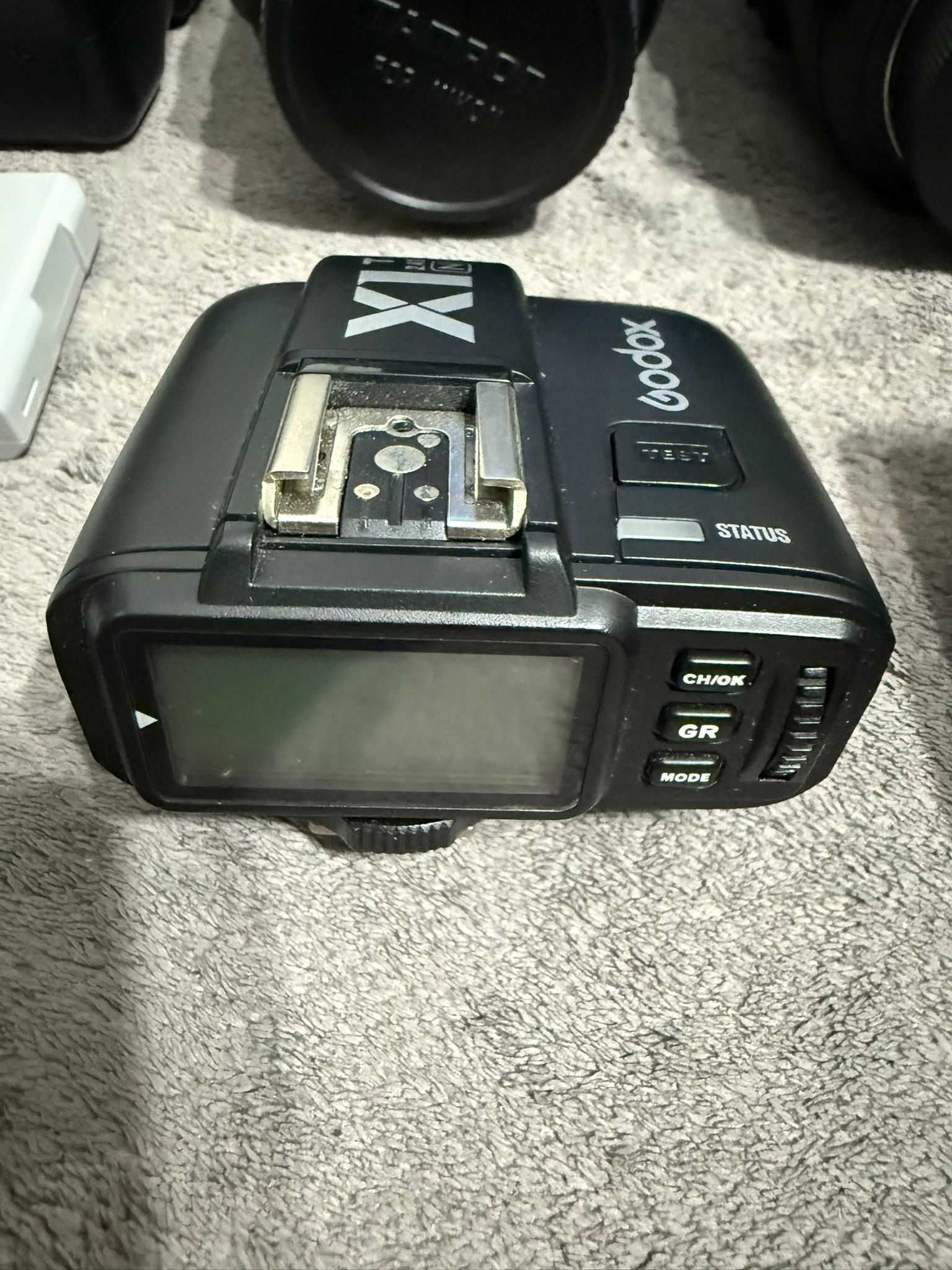 Vand NIKON D5300 - Kit complet pentru incepatori/pasionati/hobby
