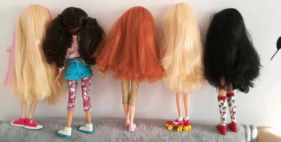 Păpuși moxie  barbie mga