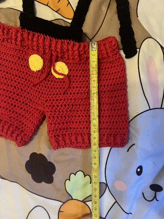 Costum crosetat mickey mouse