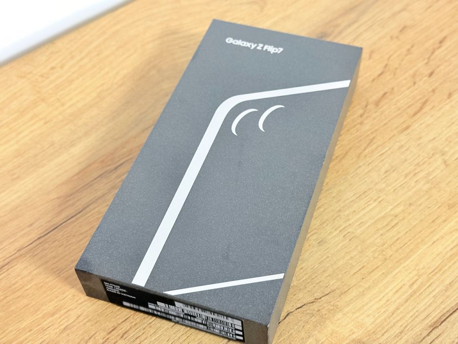 Samsung Galaxy Z Flip 7