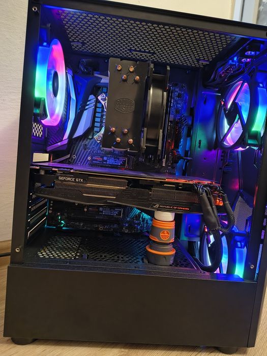 Vând PC Gaming i7 8700k/ GTX 1080TI/ 32gb RAM