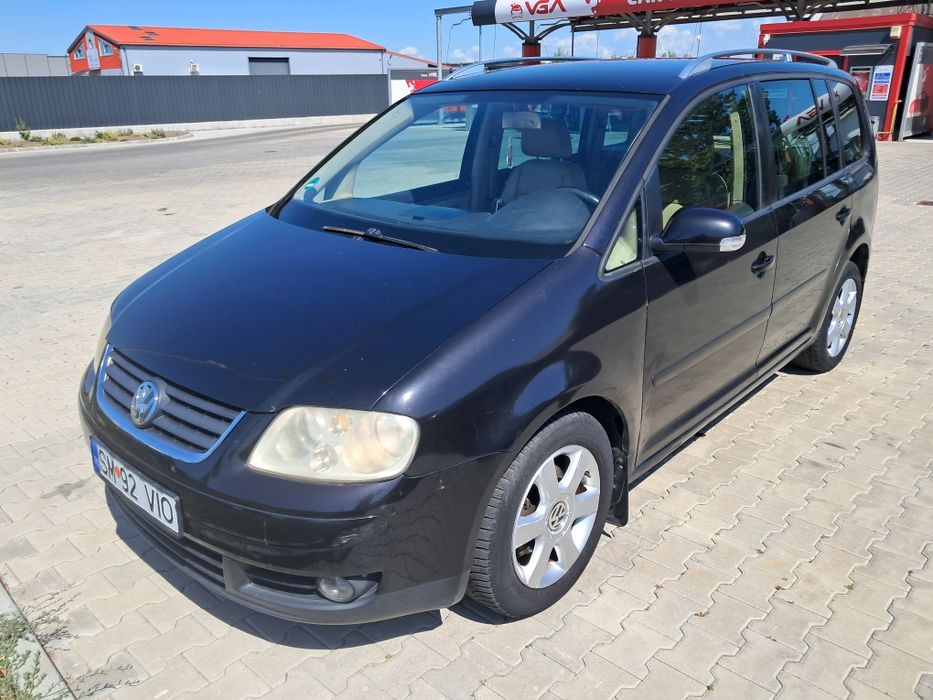 Vând touran din 2007 motor 2.0L dizel cutie automata DSG