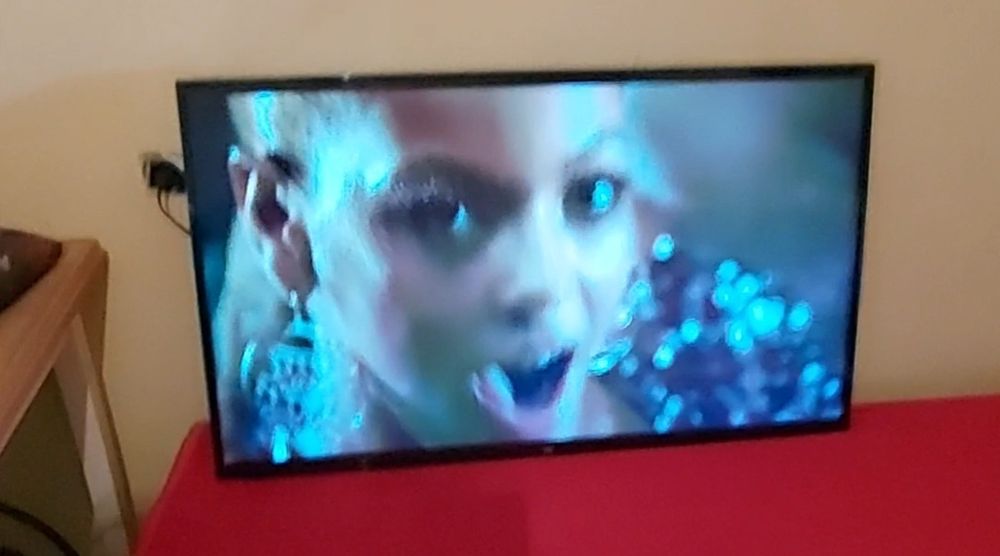 Телевизор  50"JVC   SMART