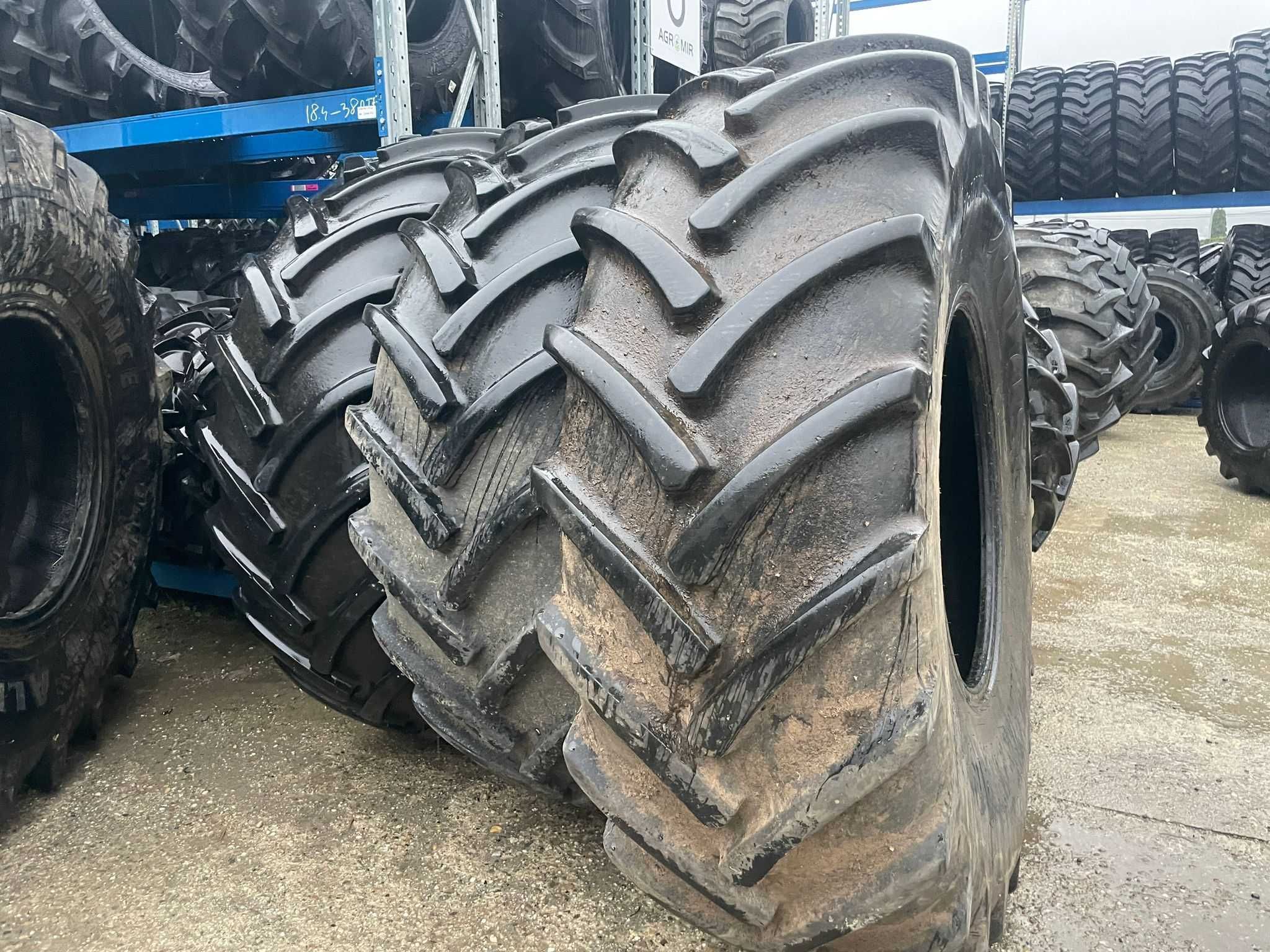 OCAZIE 680/85r32 anvelopa pt combina Case IH