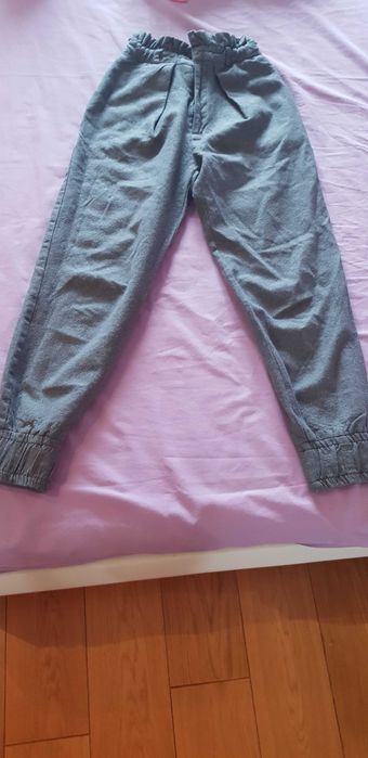 Вълнен панталон на Attitude 157