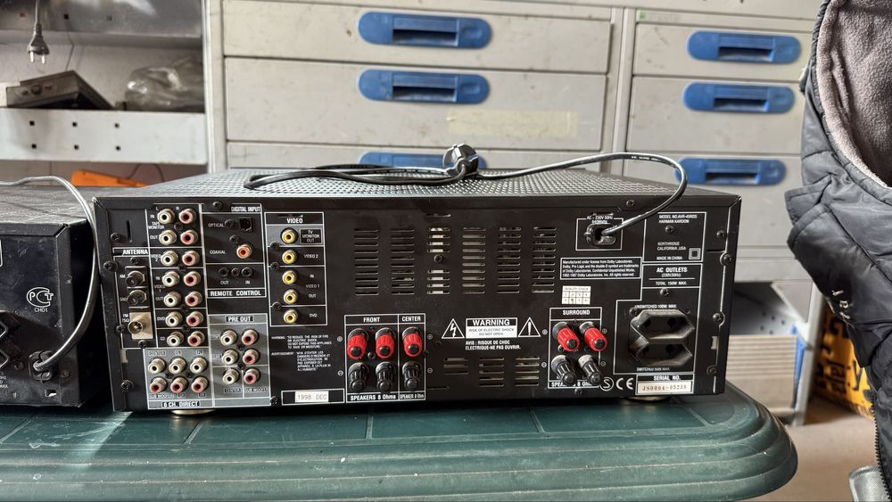 Vand doua statii audio HARMAN/KARDON si Kenwood