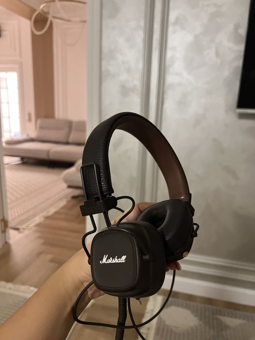 Оригинальный наушники Marshall Major V в коричневом цвете