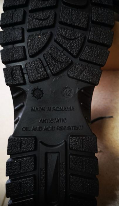 Работни обувки НОВИ