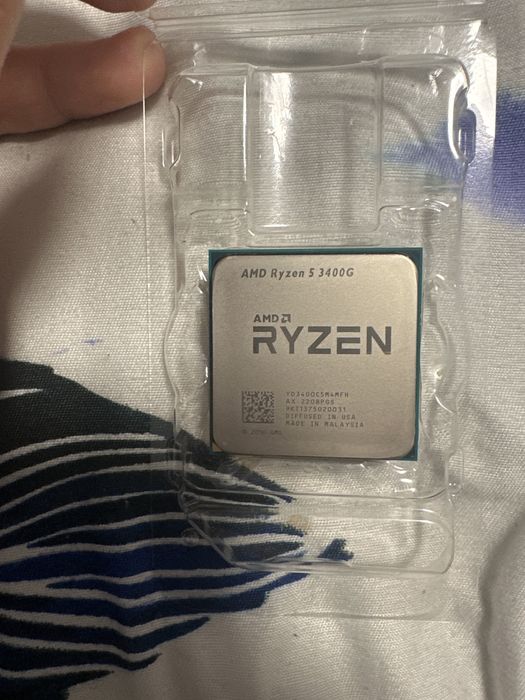 Amd ryzen 5 3400g +  cooler pentru procesor