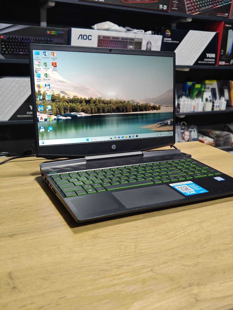 Core I5 10300h
GTX 1650 4g Gddr5
15'6 1080p ips
SSD м2 256GB
HDD 500g