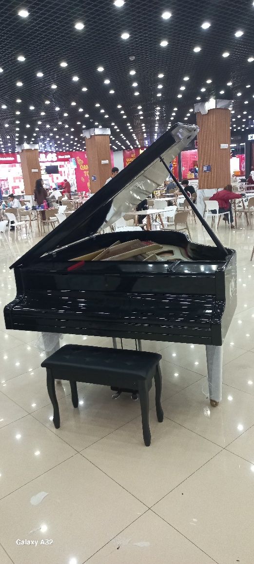 Роял сотилади.Нархи 3900$