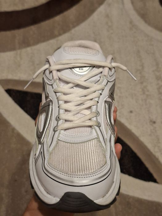Dior B30, într-o stare foarte bună (preț negociabil)