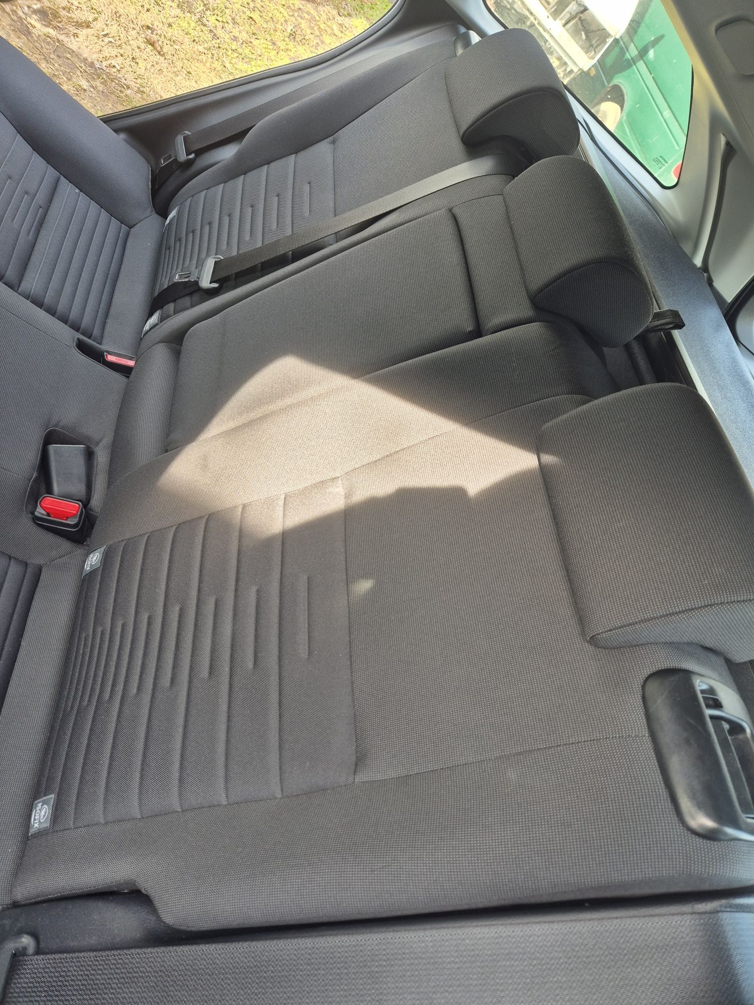 Interior Toyota Auris Hybrid Break 2013-2018. Volan stinga.