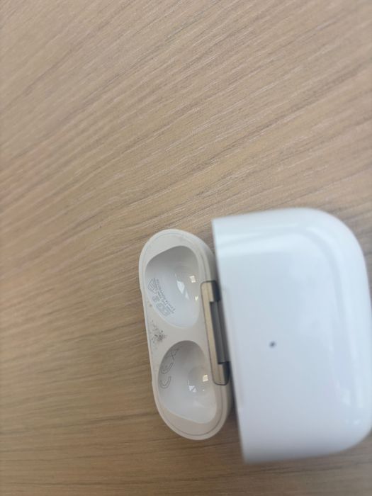 Airpods 3 casca stanga + case. Model A2566