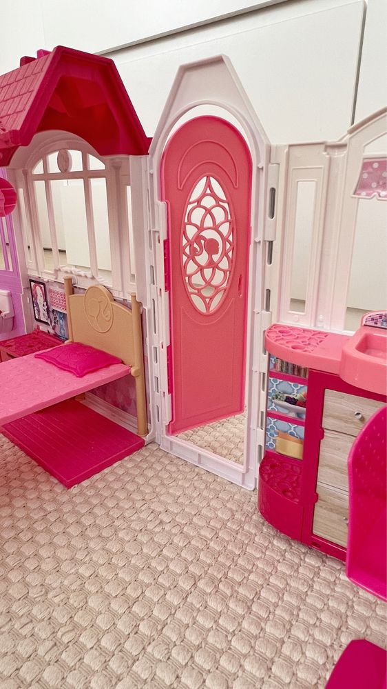Къща на Barbie и Кукла Barbie
