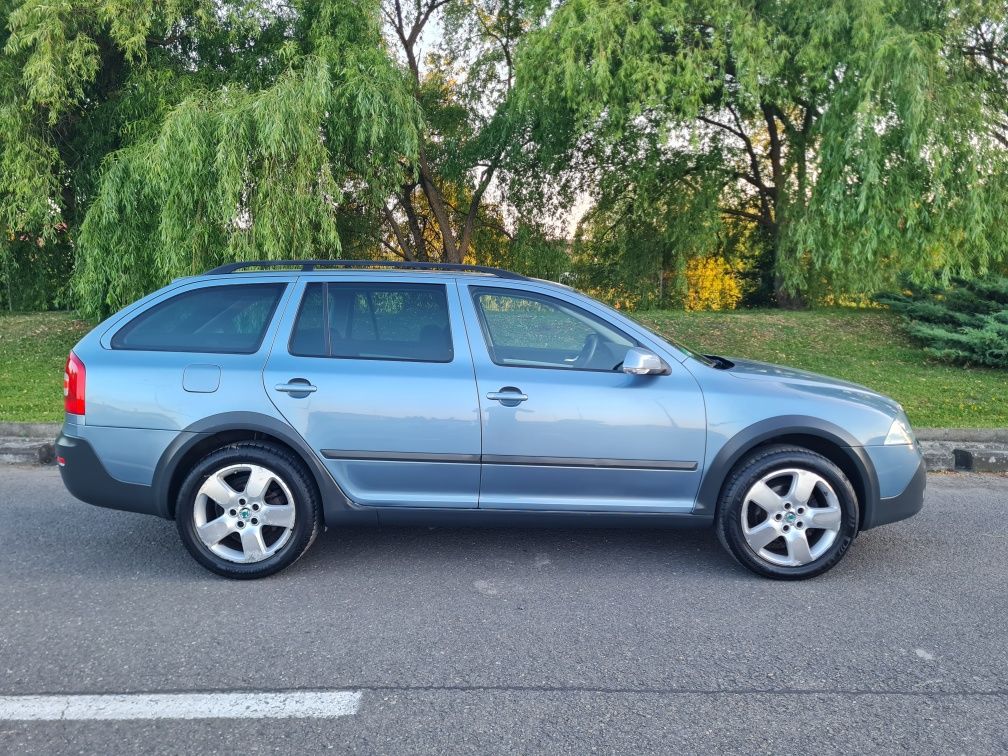 Skoda Octavia Scout 4x4~~Xenon~Jante