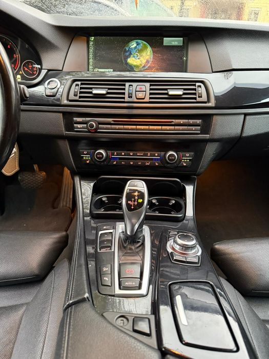 BMW Seria 5 F10 525D 218CP