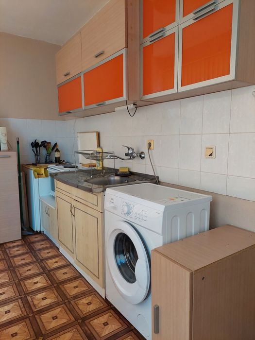 Дава се под наем Тристаен апартамент в Варна, Конфуто - 74 кв.м за 459 € - Снимка #1