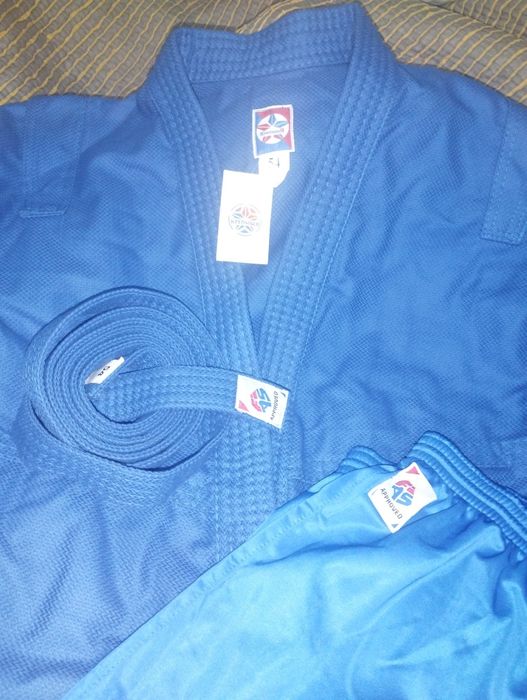 Самбовка, 54 размер, синяя, новая