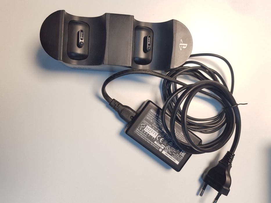 PS4 Pro+2 controllere Sony+statie incarcare+suport+adapt narghilea