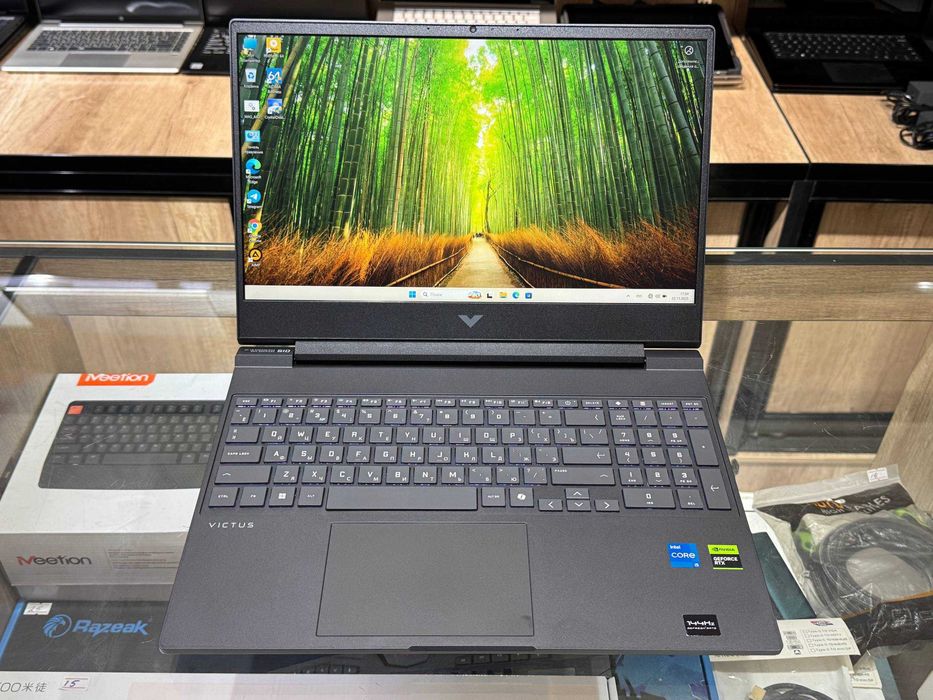 HP VICTUS 15 fa1xxx Core i5 13420H ram 16 ssd 512 RTX 3050 6gb