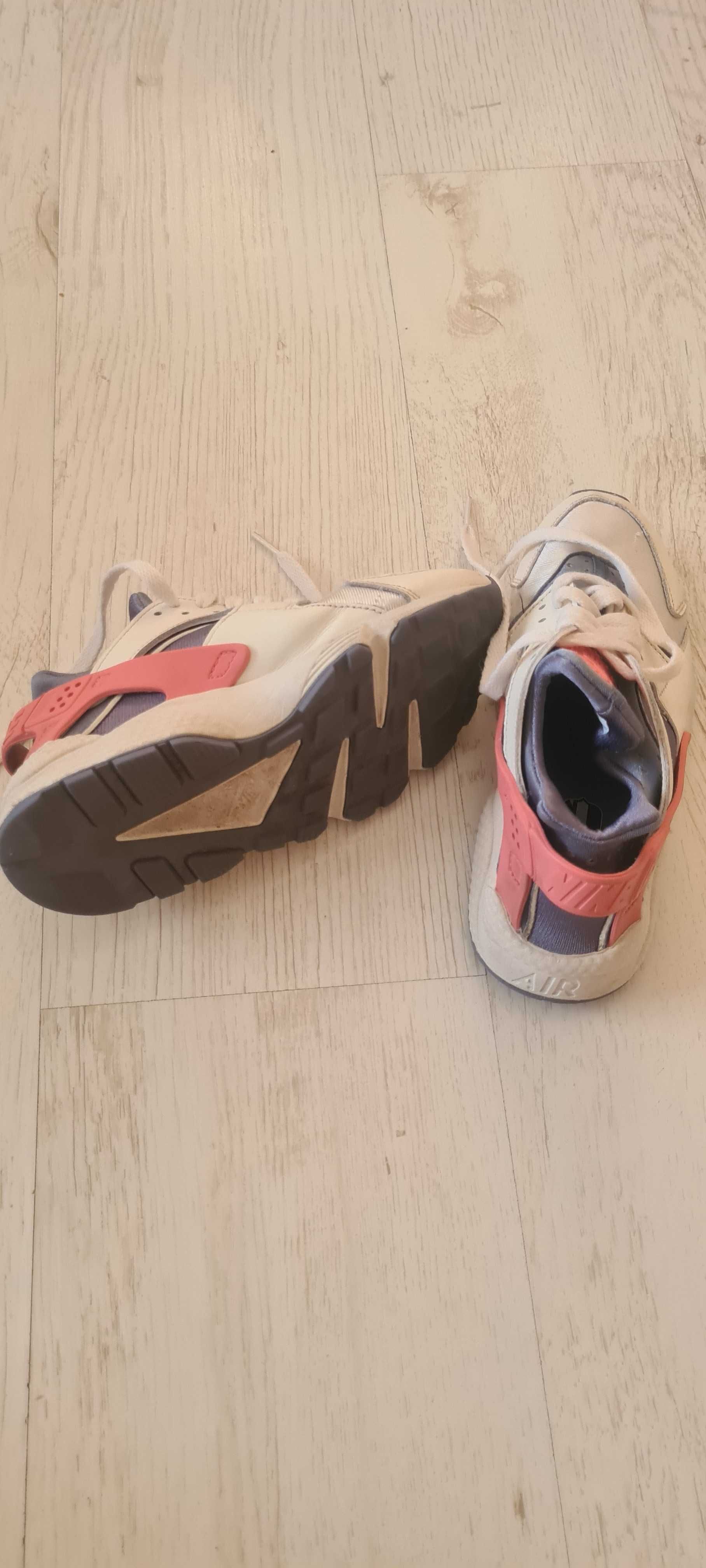Маратонки nike 36.5