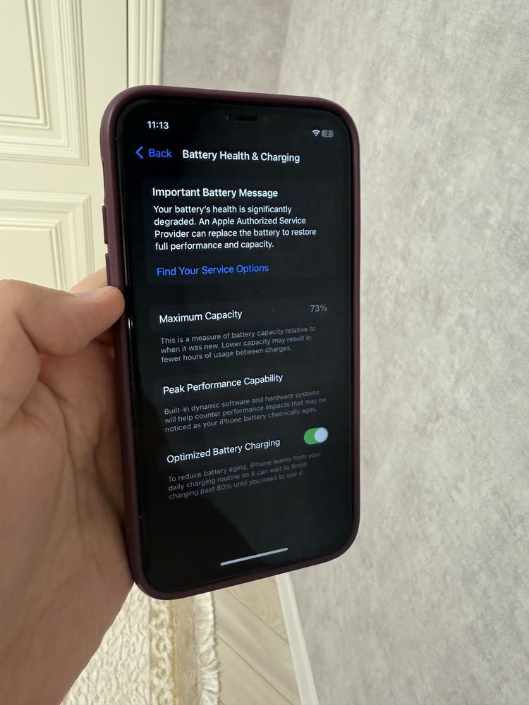 Iphone 11 в отличном состоянии с зарядкой и чехлами
