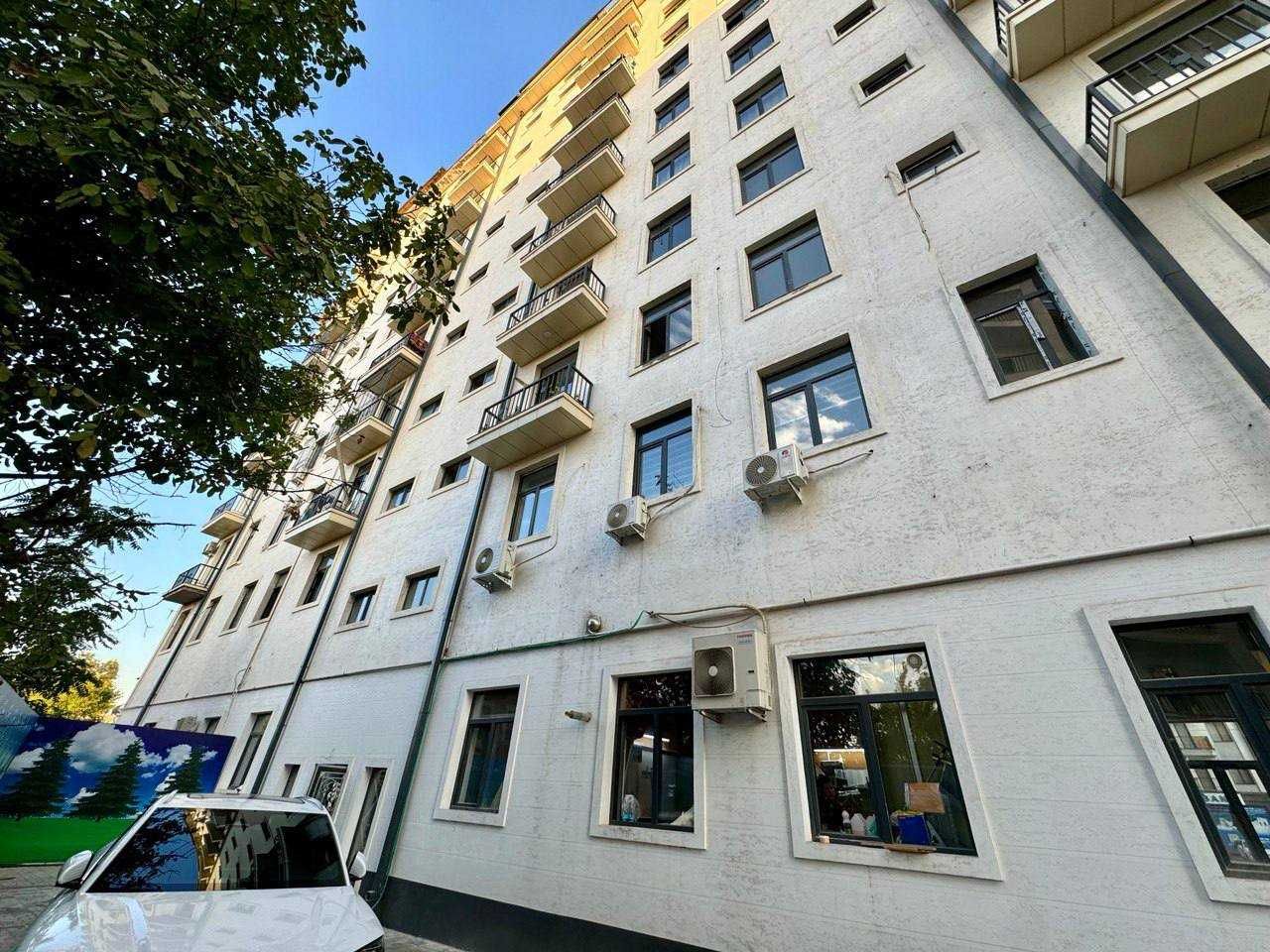 Паркентский Макро рупарасидан 3 хона коробка сотилади 106 кв м