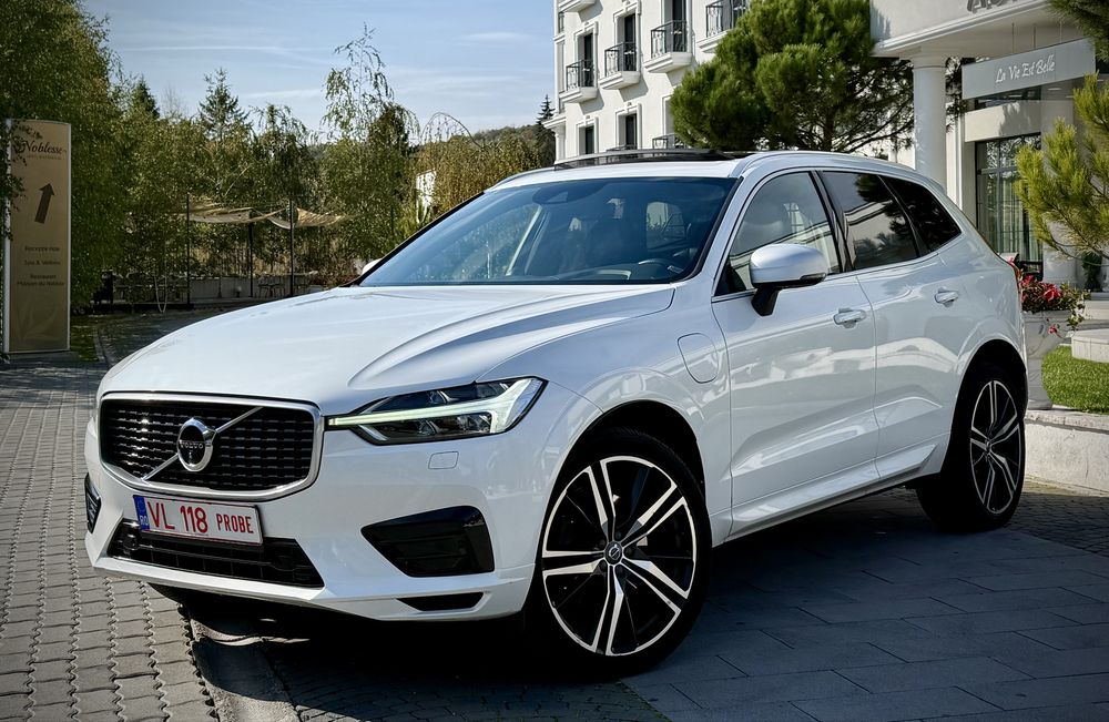 Volvo XC60 R Design T8 AWD ! P.J Garantie 12 Luni !