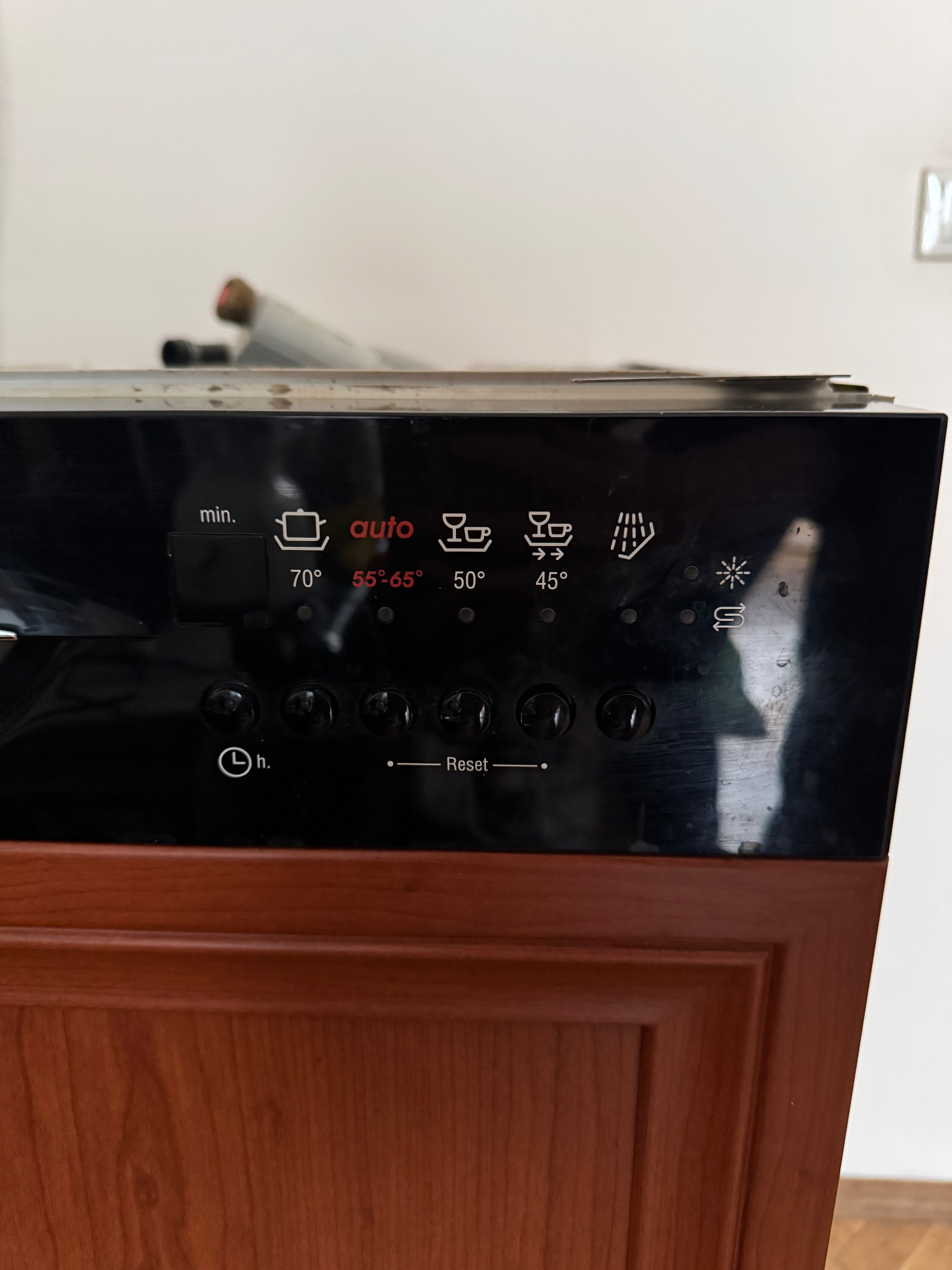 Съдомиялна Bosch SGI55M06EU/56 надеждност, икономия и капацитет в едно