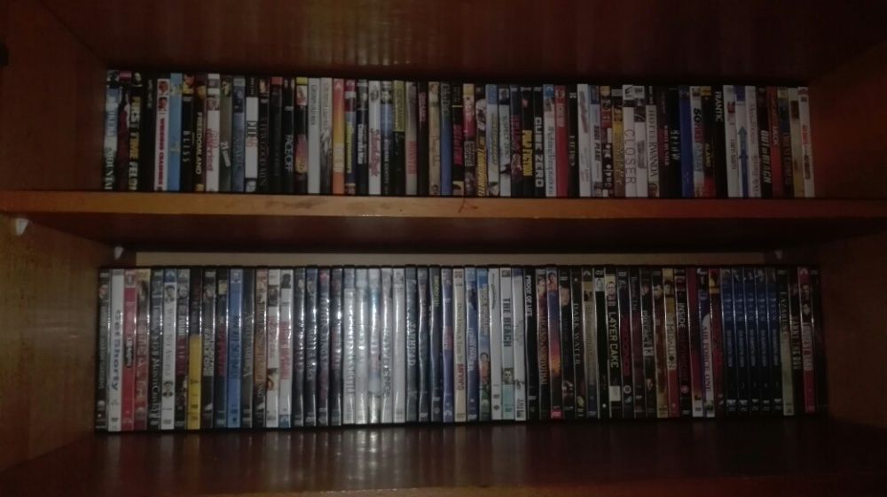 Pachet 20 Dvd Filme diverse titrate în Română