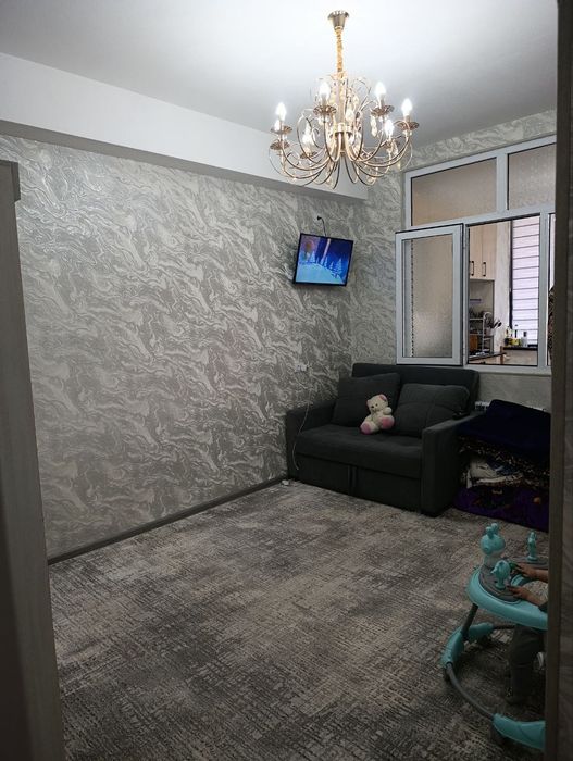 Srochna Navoiy kuchadan tinchlik domlaridan kvartira sotiladi.