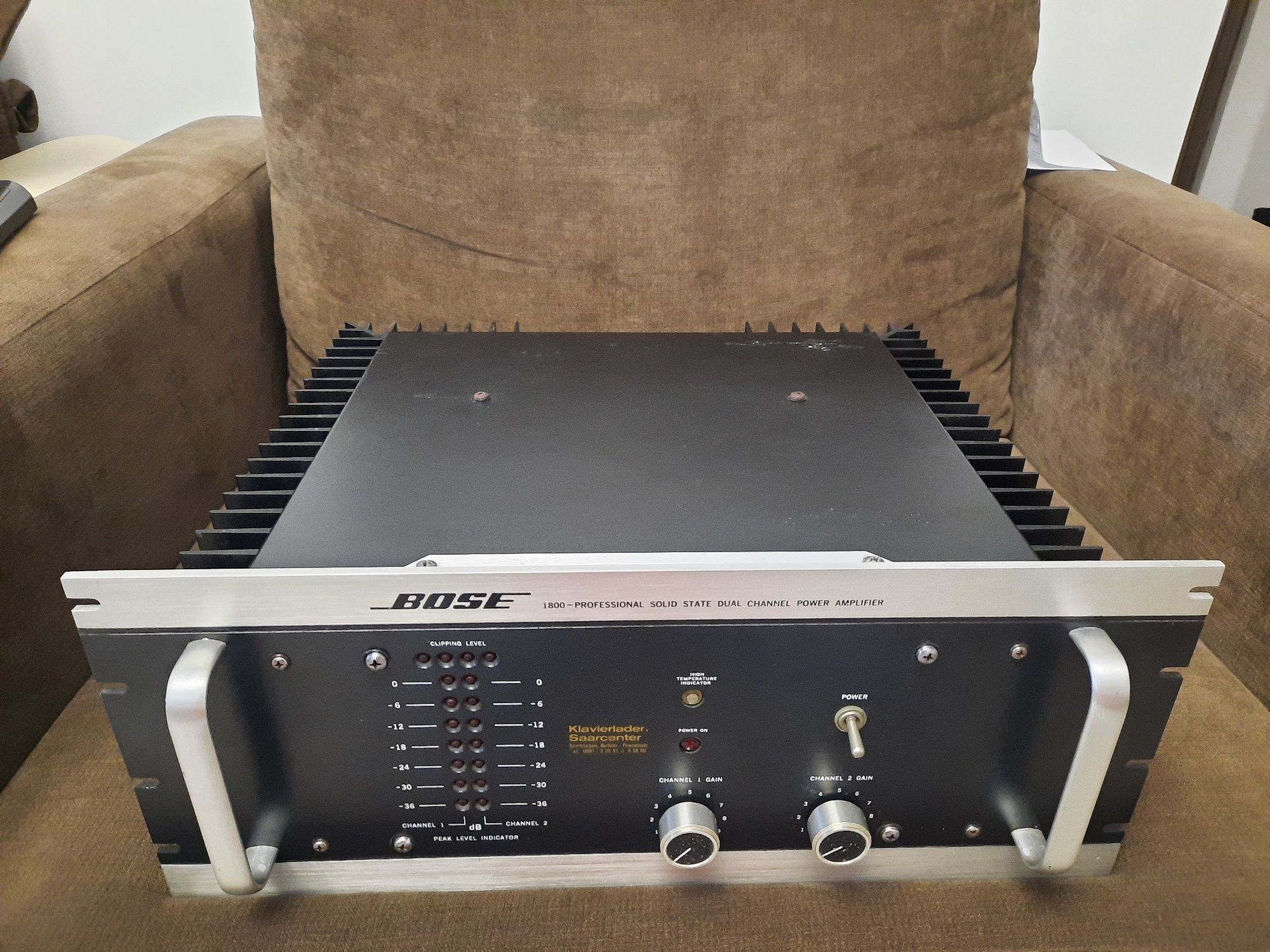 Amplificator/stație BOSE 1800 (An 1977-1983)