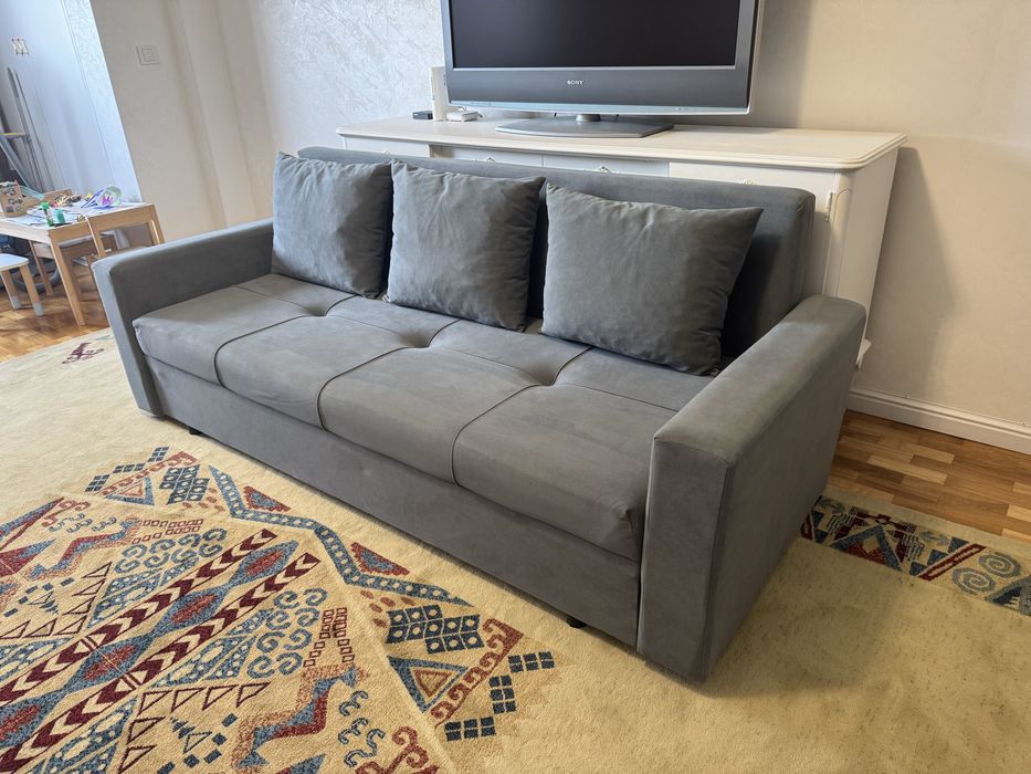 Диван раскладной в отличном состоянии