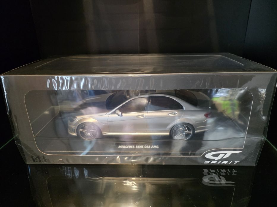 1/18 Mercedes C63 AMG GT Spirit