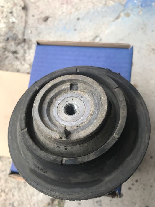 Оригинални тампони за Мотора и Скоростна кутия Мерцедес Mercedes