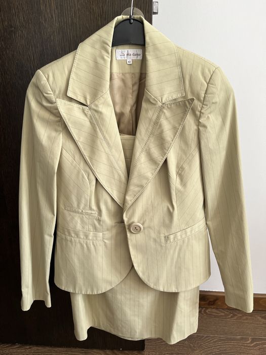 Costum Madame masura 42