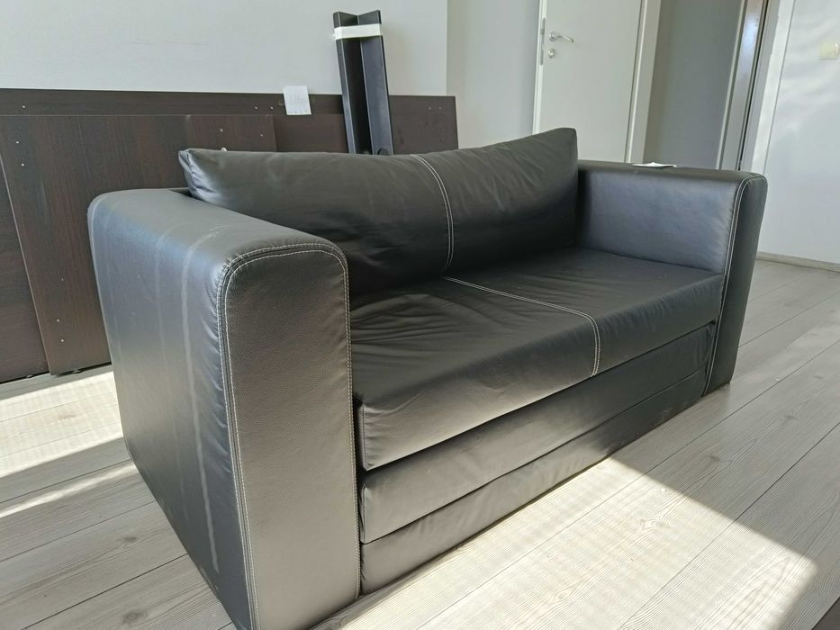 Кожен диван, разтегателен