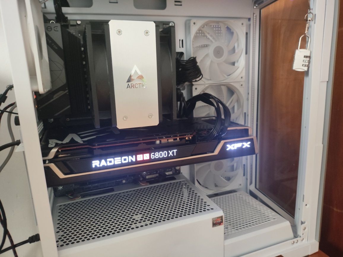 Placa de baza GIGABYTE B650 EAGLE AX wifi