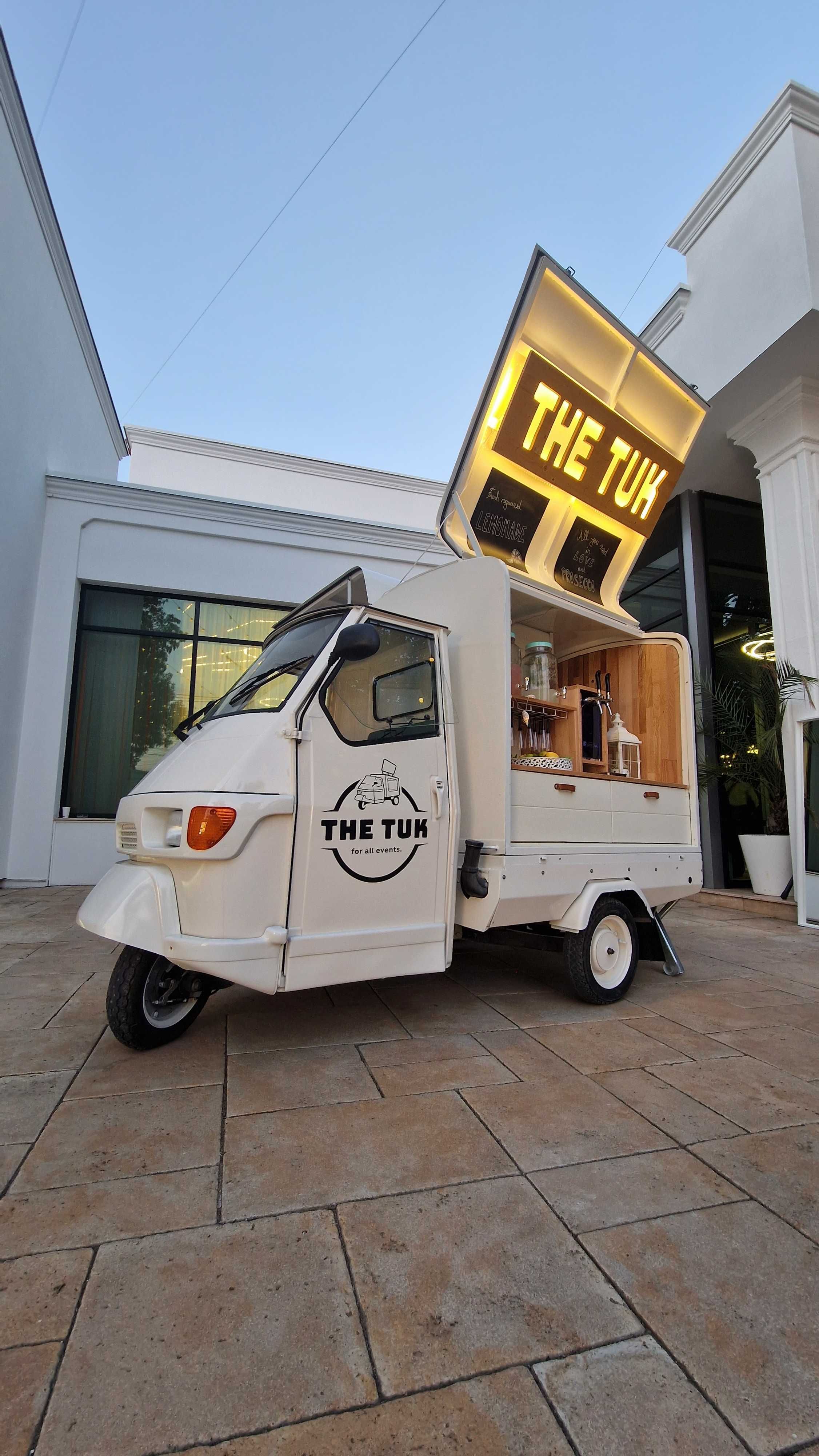 The Tuk - Lemonade bar | Cigar Bar | Prosecco bar |