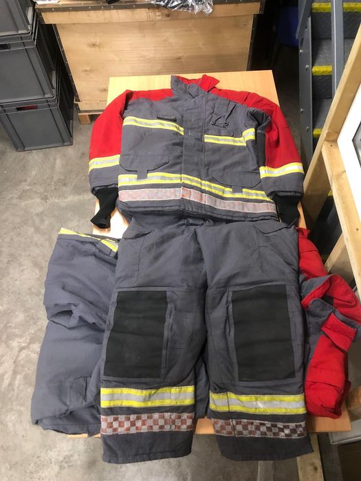 Echipament individual de protecție pompieri nomex goretex psi