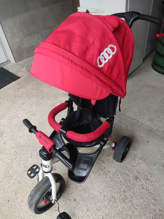 Детска триколка в отлично състояние.