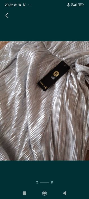 Rochie nouă lungă argintie  cu spate gol măr L